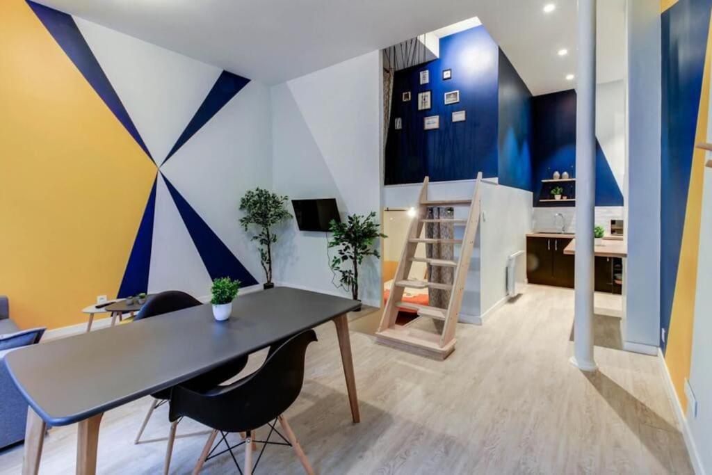 Le Berlier 60M2 + Cour Privee - Centre Historique Lägenhet Dijon Exteriör bild
